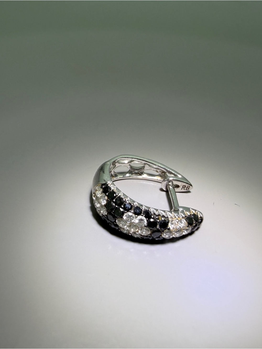 Roberto Bravo 18K White Gold (750) Single Hoop Earring with White Diamonds